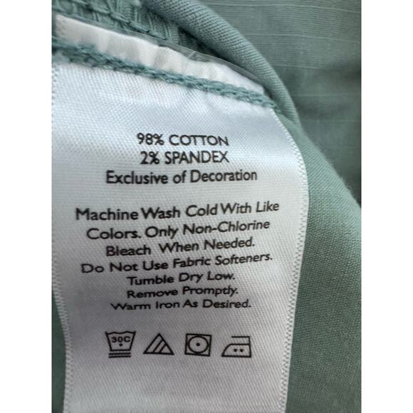 Eddie Bauer Ladies 2P Blue Gray Shorts 98% Cotton Pockets Button Zip Closure - Picture 10 of 11